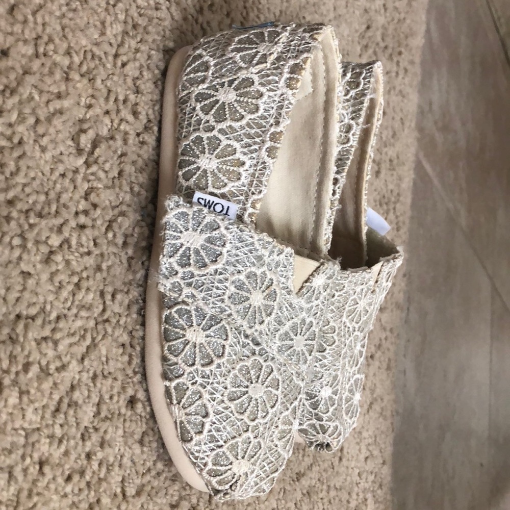 Girls TOMS